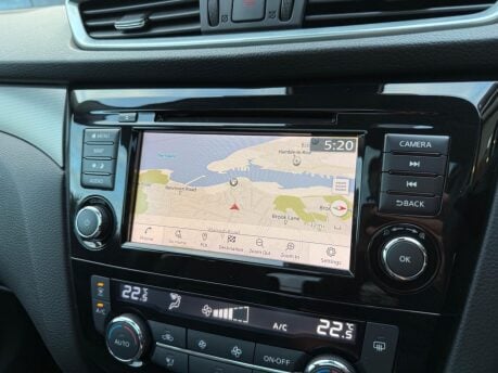 Nissan Qashqai 1.3 DIG-T N-Motion Euro 6 (s/s) 5dr 27