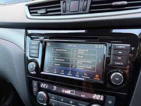 Nissan Qashqai 1.3 DIG-T N-Motion Euro 6 (s/s) 5dr 32