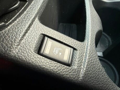 Nissan Qashqai 1.3 DIG-T N-Motion Euro 6 (s/s) 5dr 24