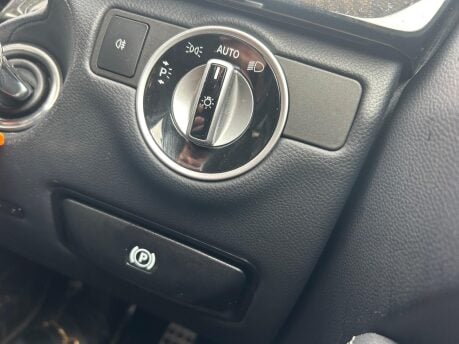 Mercedes-Benz CLS CLS250 CDI BLUEEFFICIENCY AMG SPORT 25