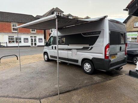 Autocruise Alto Navigate to images Peugeot Boxer 2.2 HDi 335 L3 H2 4dr 9