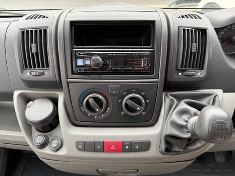 Autocruise Alto Navigate to images Peugeot Boxer 2.2 HDi 335 L3 H2 4dr 21