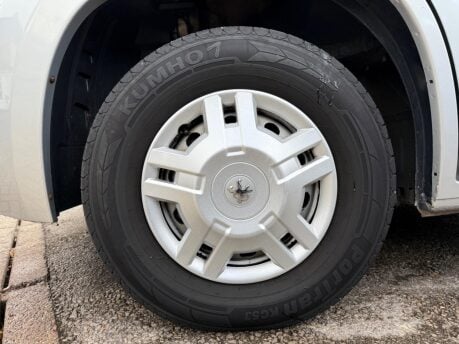 Autocruise Alto Navigate to images Peugeot Boxer 2.2 HDi 335 L3 H2 4dr 16