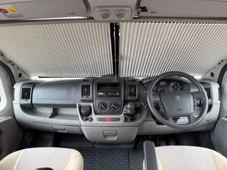 Autocruise Alto Navigate to images Peugeot Boxer 2.2 HDi 335 L3 H2 4dr 26