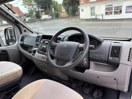 Autocruise Alto Navigate to images Peugeot Boxer 2.2 HDi 335 L3 H2 4dr 20