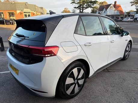 Volkswagen ID.3 Pro Performance 58kWh Life Auto 5dr 10
