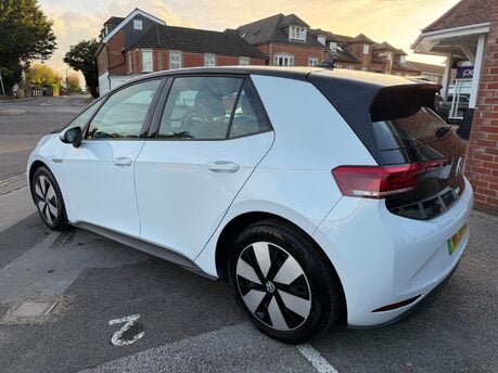 Volkswagen ID.3 Pro Performance 58kWh Life Auto 5dr 7