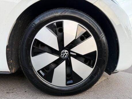 Volkswagen ID.3 Pro Performance 58kWh Life Auto 5dr 15