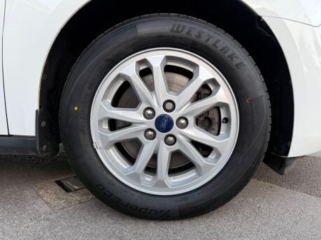 Ford Transit Connect 240 LIMITED TDCI 9