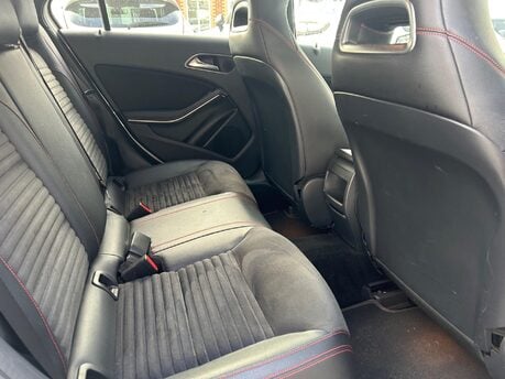 Mercedes-Benz A Class A180 CDI BLUEEFFICIENCY AMG SPORT 10