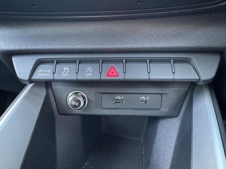 Audi A1 1.0 TFSI 30 Sport Sportback Euro 6 (s/s) 5dr 27