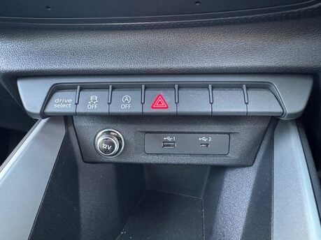 Audi A1 1.0 TFSI 30 Sport Sportback Euro 6 (s/s) 5dr 27