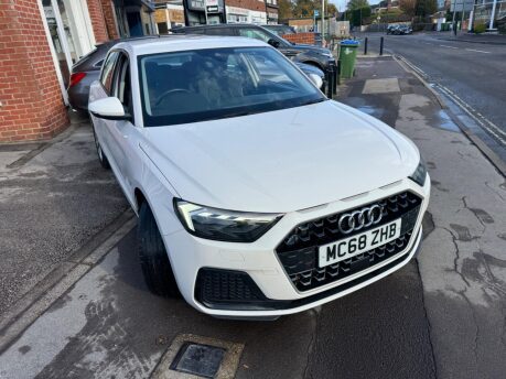 Audi A1 1.0 TFSI 30 Sport Sportback Euro 6 (s/s) 5dr 9