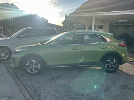 Kia Xceed 1.5 T-GDi 2 Euro 6 (s/s) 5dr 3