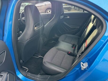 Mercedes-Benz A Class A180 BLUEEFFICIENCY SE 15