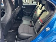 Mercedes-Benz A Class A180 BLUEEFFICIENCY SE 16