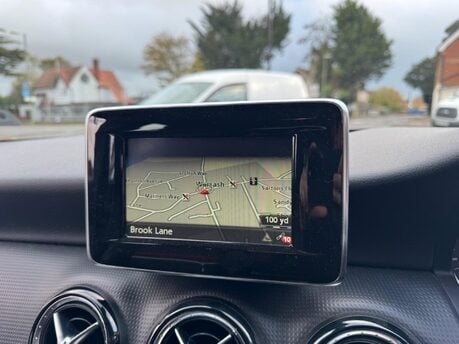 Mercedes-Benz A Class A180 BLUEEFFICIENCY SE 24