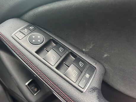 Mercedes-Benz GLA GLA 220 D 4MATIC AMG LINE PREMIUM 18