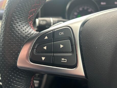 Mercedes-Benz GLA GLA 220 D 4MATIC AMG LINE PREMIUM 23