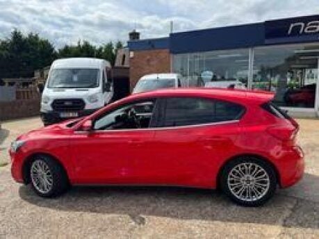 Ford Focus TITANIUM X EDITION MHEV 4