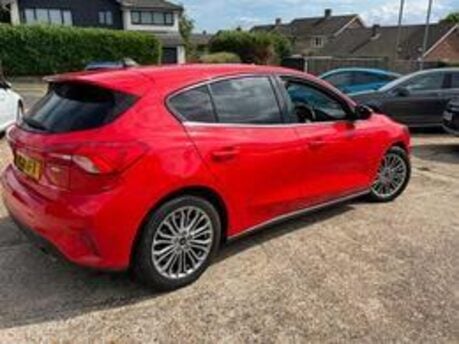 Ford Focus TITANIUM X EDITION MHEV 10