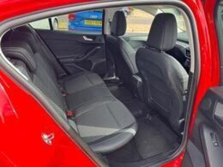 Ford Focus TITANIUM X EDITION MHEV 18