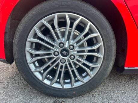 Ford Focus 1.0T EcoBoost MHEV Titanium X Edition Euro 6 (s/s) 5dr 14
