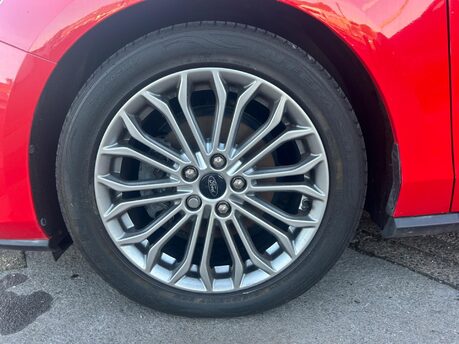 Ford Focus 1.0T EcoBoost MHEV Titanium X Edition Euro 6 (s/s) 5dr 12