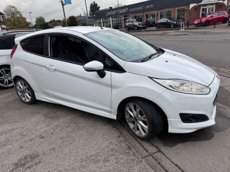 Ford Fiesta 1.0T EcoBoost Zetec S Euro 5 (s/s) 3dr 10