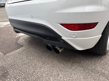 Ford Fiesta 1.0T EcoBoost Zetec S Euro 5 (s/s) 3dr 6