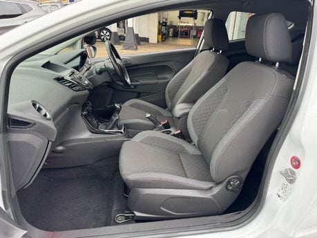 Ford Fiesta 1.0T EcoBoost Zetec S Euro 5 (s/s) 3dr 14