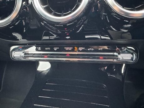 Mercedes-Benz A Class 1.3 A180 SE 7G-DCT Euro 6 (s/s) 5dr 24