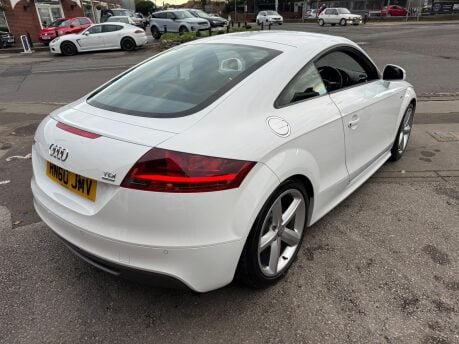 Audi TT 2.0 TDI S line quattro Euro 5 3dr 9