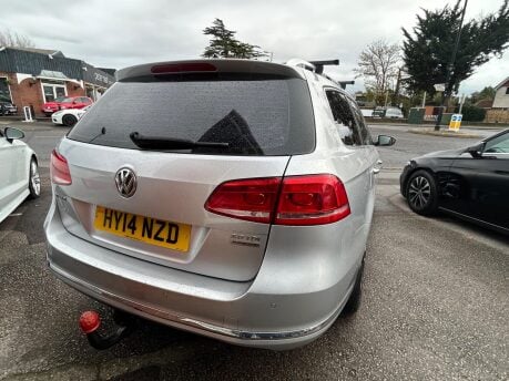 Volkswagen Passat 2.0 TDI BlueMotion Tech Highline DSG Euro 5 (s/s) 5dr 5