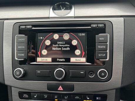 Volkswagen Passat 2.0 TDI BlueMotion Tech Highline DSG Euro 5 (s/s) 5dr 18