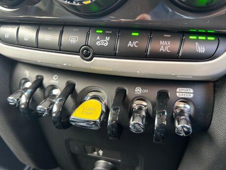 Mini Countryman 1.5 7.6kWh Cooper S E Auto ALL4 Euro 6 (s/s) 5dr 27