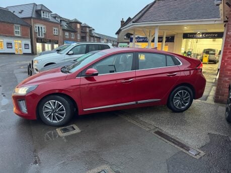 Hyundai IONIQ 38.3kWh Premium EV Auto 5dr 4