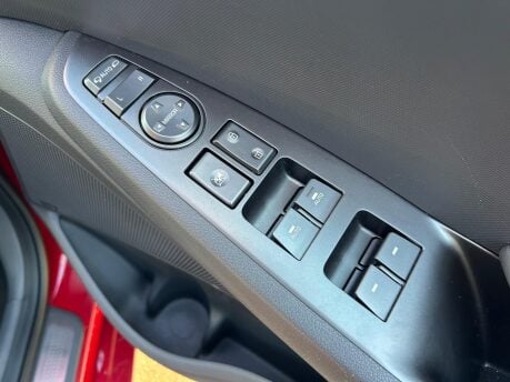 Hyundai IONIQ 38.3kWh Premium EV Auto 5dr 17