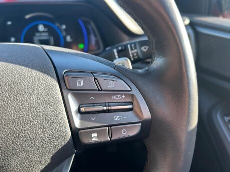 Hyundai IONIQ 38.3kWh Premium EV Auto 5dr 27