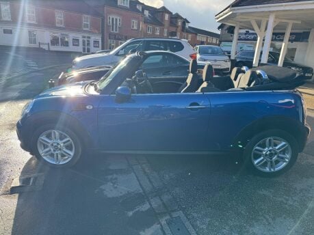 Mini Convertible 1.6 Cooper Auto Euro 6 2dr 5