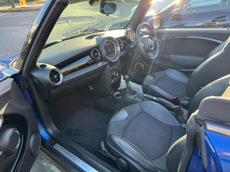 Mini Convertible 1.6 Cooper Auto Euro 6 2dr 10