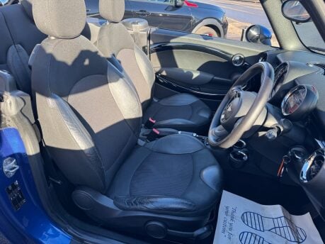Mini Convertible 1.6 Cooper Auto Euro 6 2dr 15