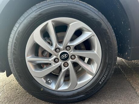 Hyundai TUCSON 1.6 GDi Blue Drive SE Euro 6 (s/s) 5dr 11