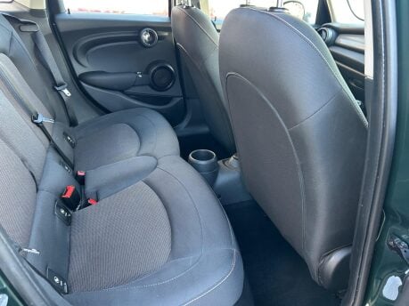 Mini Hatch 1.5 Cooper Euro 6 (s/s) 5dr 15