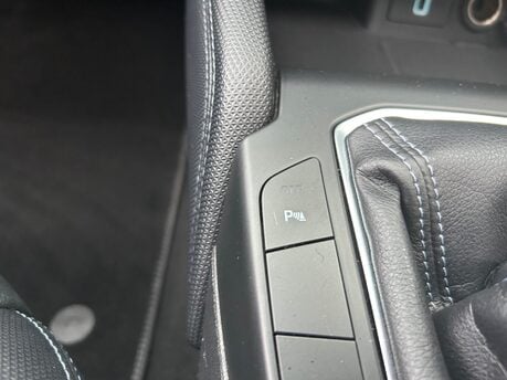 Ford Focus 1.0T EcoBoost 125 Active X Euro 6 (s/s) 5dr 18