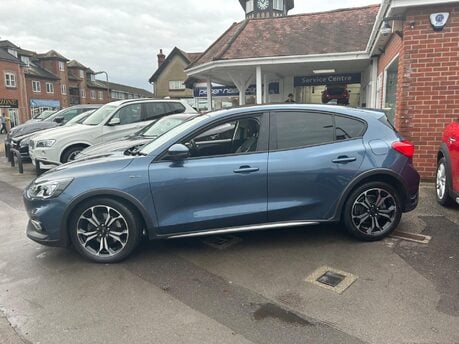 Ford Focus 1.0T EcoBoost 125 Active X Euro 6 (s/s) 5dr 4