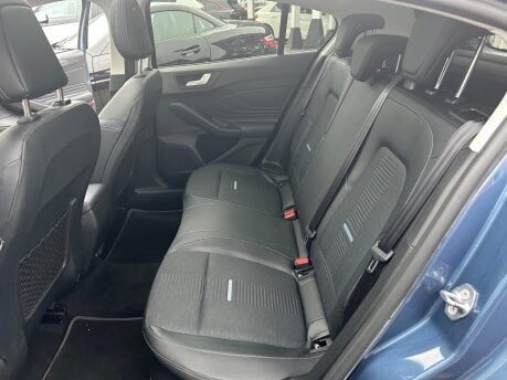 Ford Focus 1.0T EcoBoost 125 Active X Euro 6 (s/s) 5dr 31