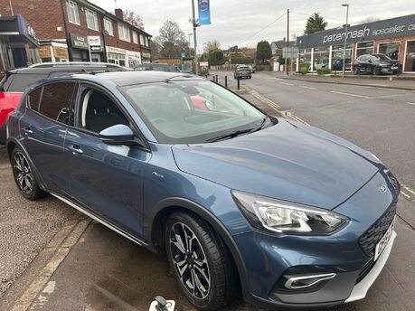 Ford Focus 1.0T EcoBoost 125 Active X Euro 6 (s/s) 5dr 35