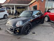 Mini Hatch COOPER 1
