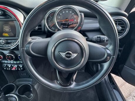 Mini Hatch COOPER 20